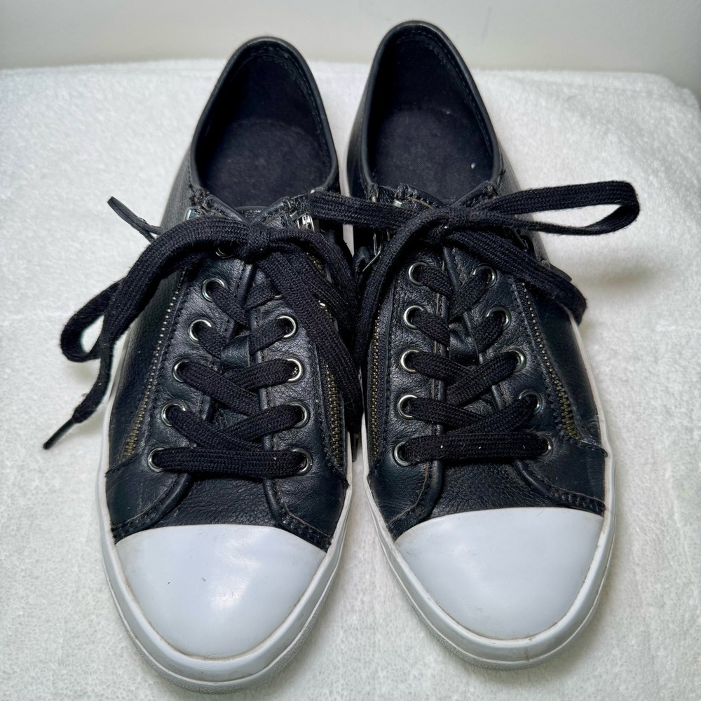 Coach Women’s Empire black and white leather sneakers with zipper detail size 8
